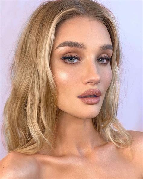 blonde hair makeup looks